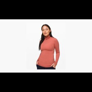 Lululemon Yin Vibes Turtleneck - 4 (copper clay)